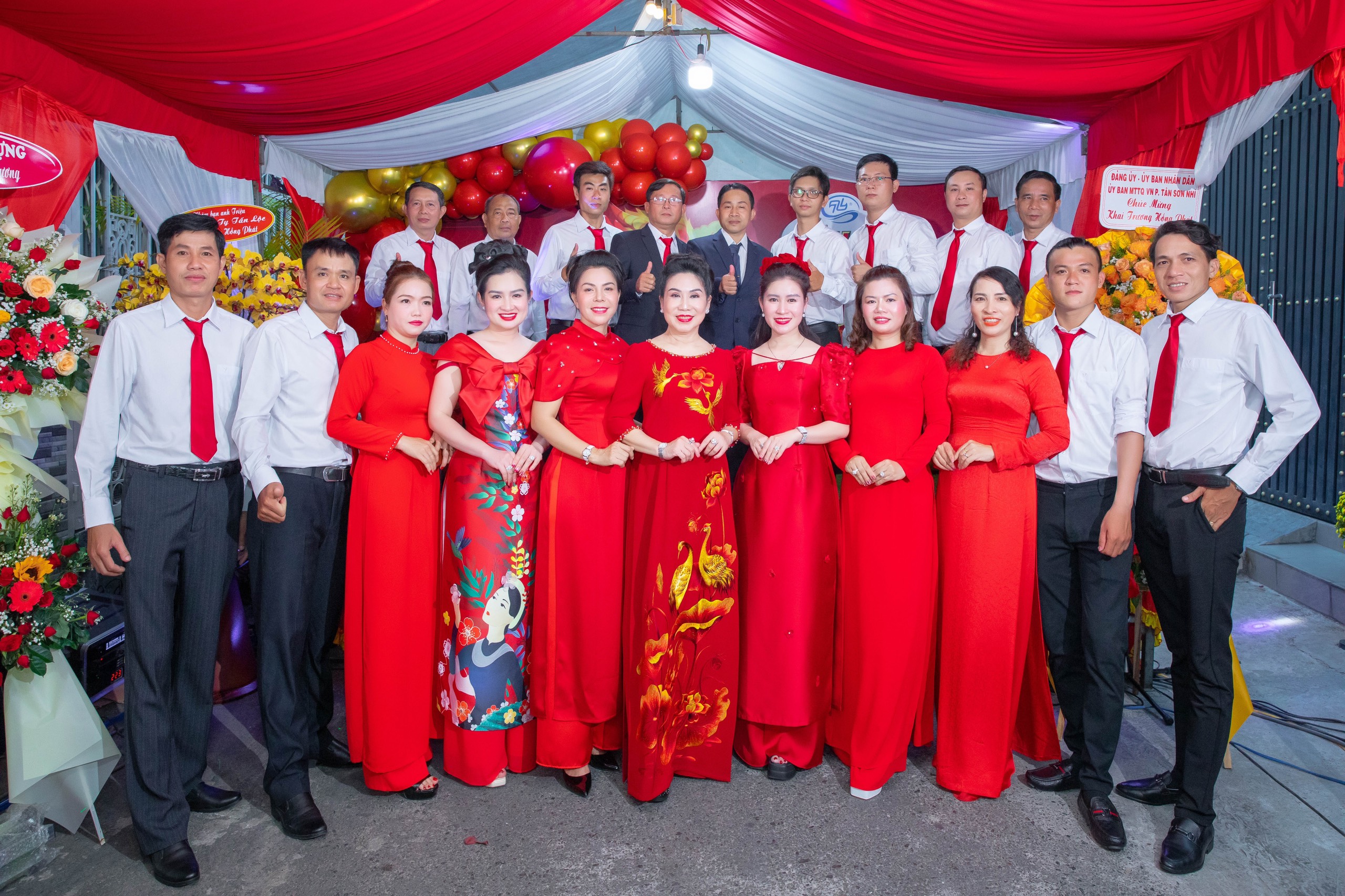 TÂN NIÊN CÔNG TY 2024