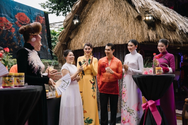 ĐIỀU TUYỆT VỜI NẰM Ở NƠI CHÍNH CHÚNG TA......